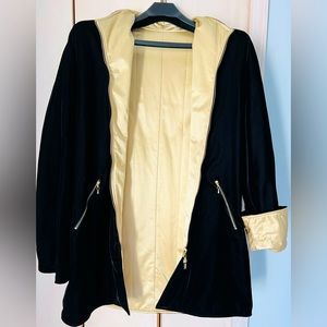 St. John Sport reversible jacket. Black velvet/Gold silk. Large. Dolman sleeve.